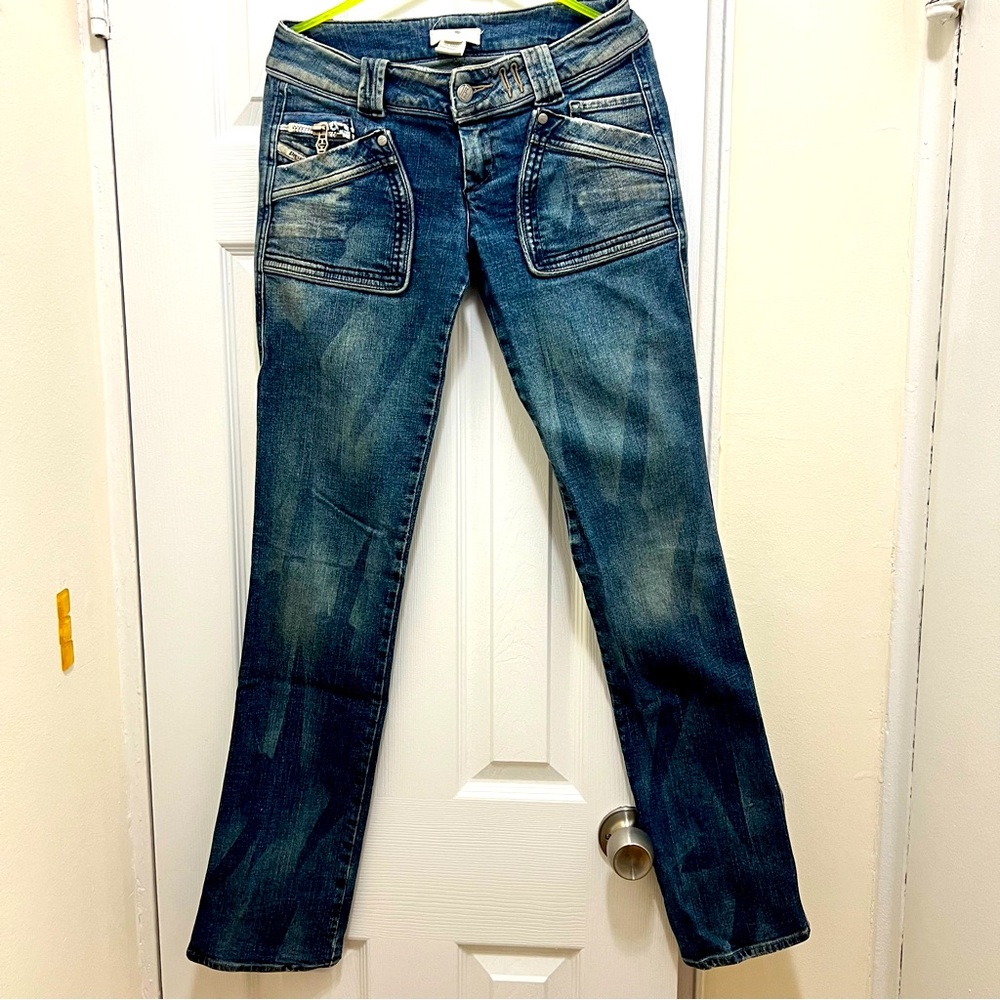 Diesel slim fit low waist Jeans W25 / L32 Distressed Wash front straight pockets